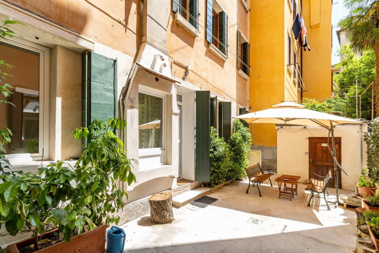 Queen House Venezia Exterior photo