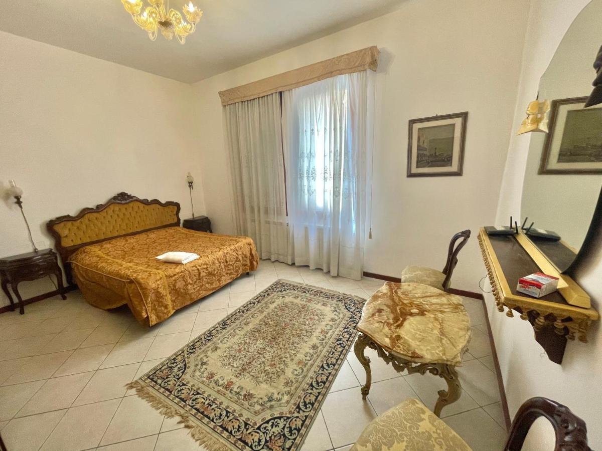 Queen House Venezia Exterior photo